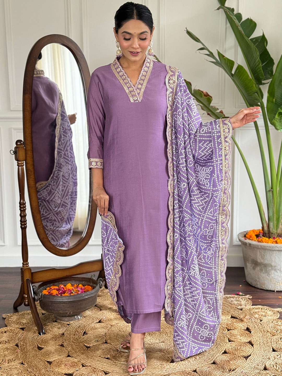 

NIZA FASHION Women Floral Yoke Design Regular Thread Work Kurta with Trousers & With Dupatta, Purple