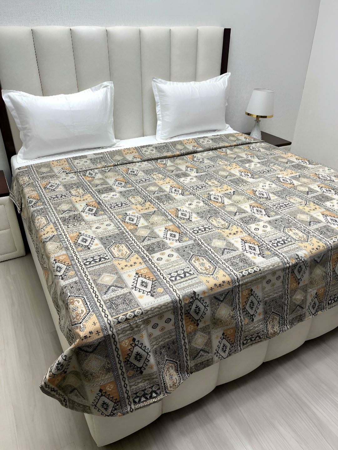 

Pure Decor Grey & Cream Geometric Printed Pure Cotton 240 TC King Size Duvet Cover