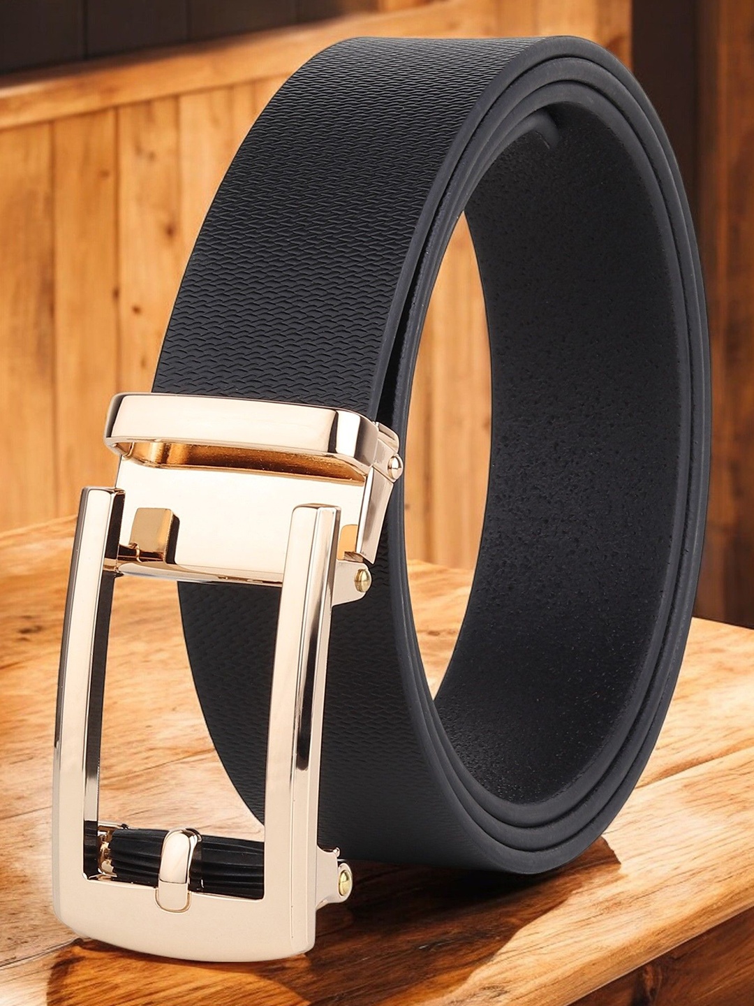 

Metronaut Men Textured Leather Formal Belt, Black