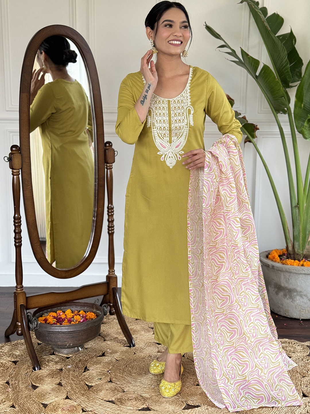 

Anouk Women Embroidered Regular Kurti with Trousers & With Dupatta, Yellow