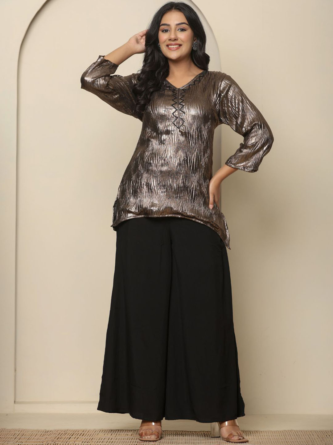 

Do Dhaage Women Regular Sequinned Kurti with Palazzos, Brown