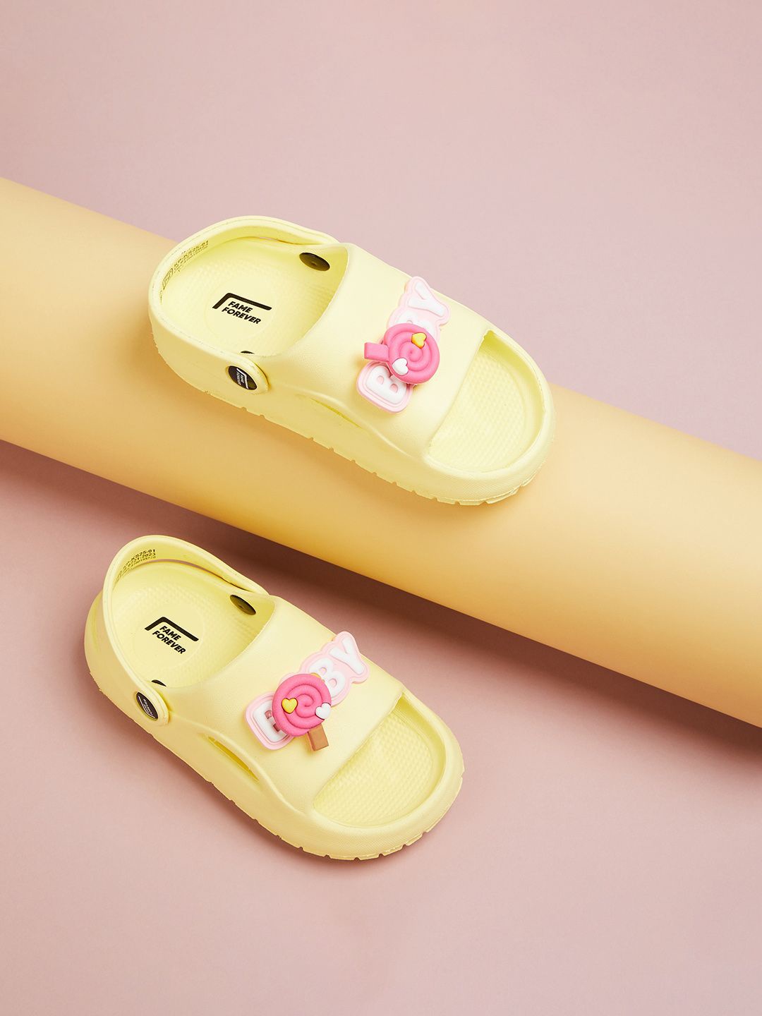 

Fame Forever by Lifestyle Girls Clogs, Yellow