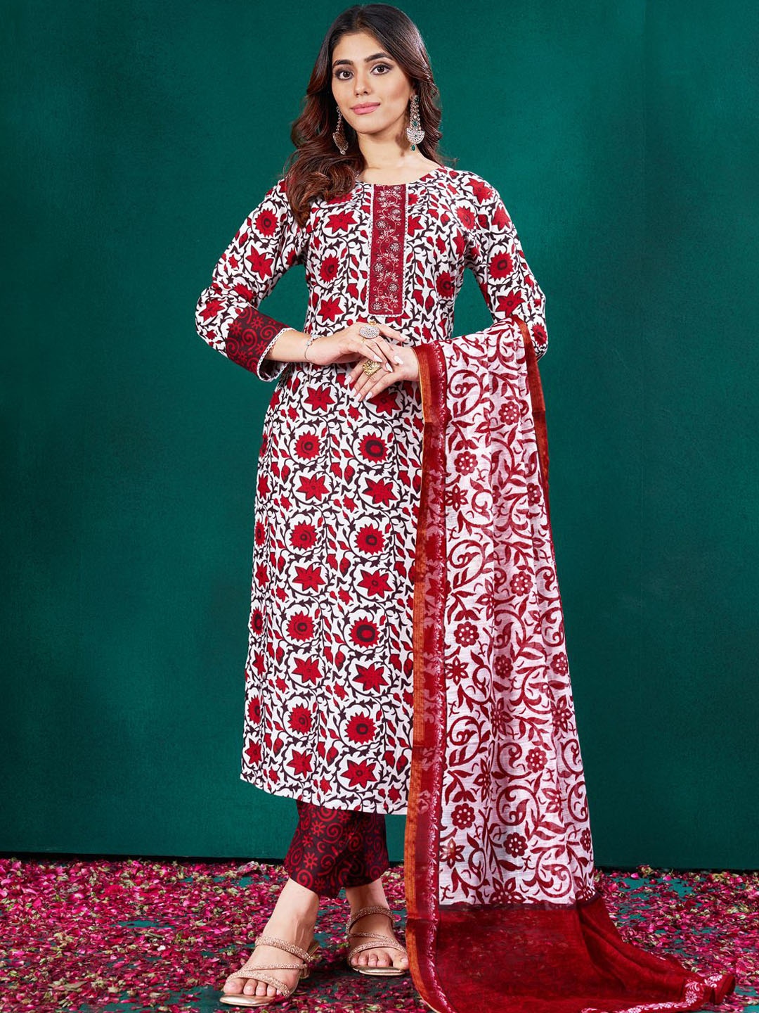 

KAYOMMI Floral Printed Round Neck Straight Kurta With Trousers & Dupatta, Red