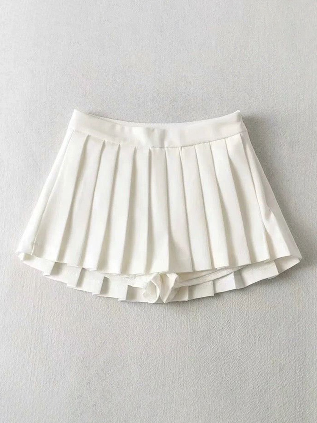 

Alamode By Akanksha Women Tenniscore Trendy Short Skirt, White