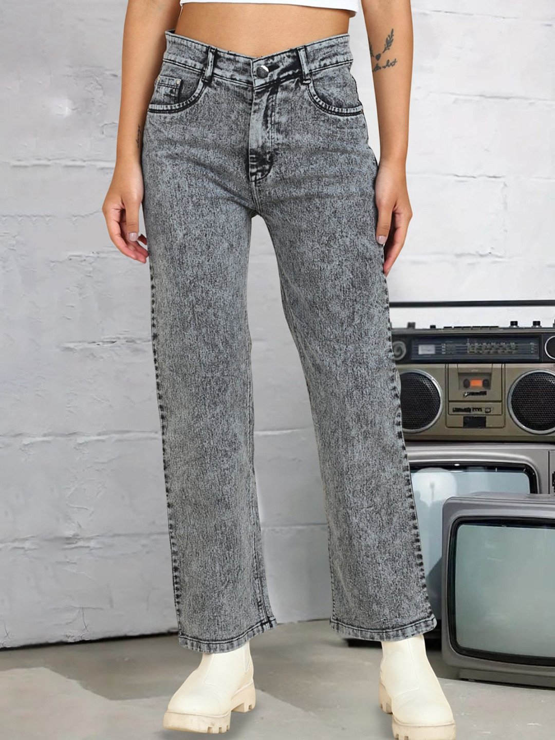 

DressBerry Women Comfort Straight Fit High-Rise Light Fade Acid Wash Stretchable Jeans, Grey