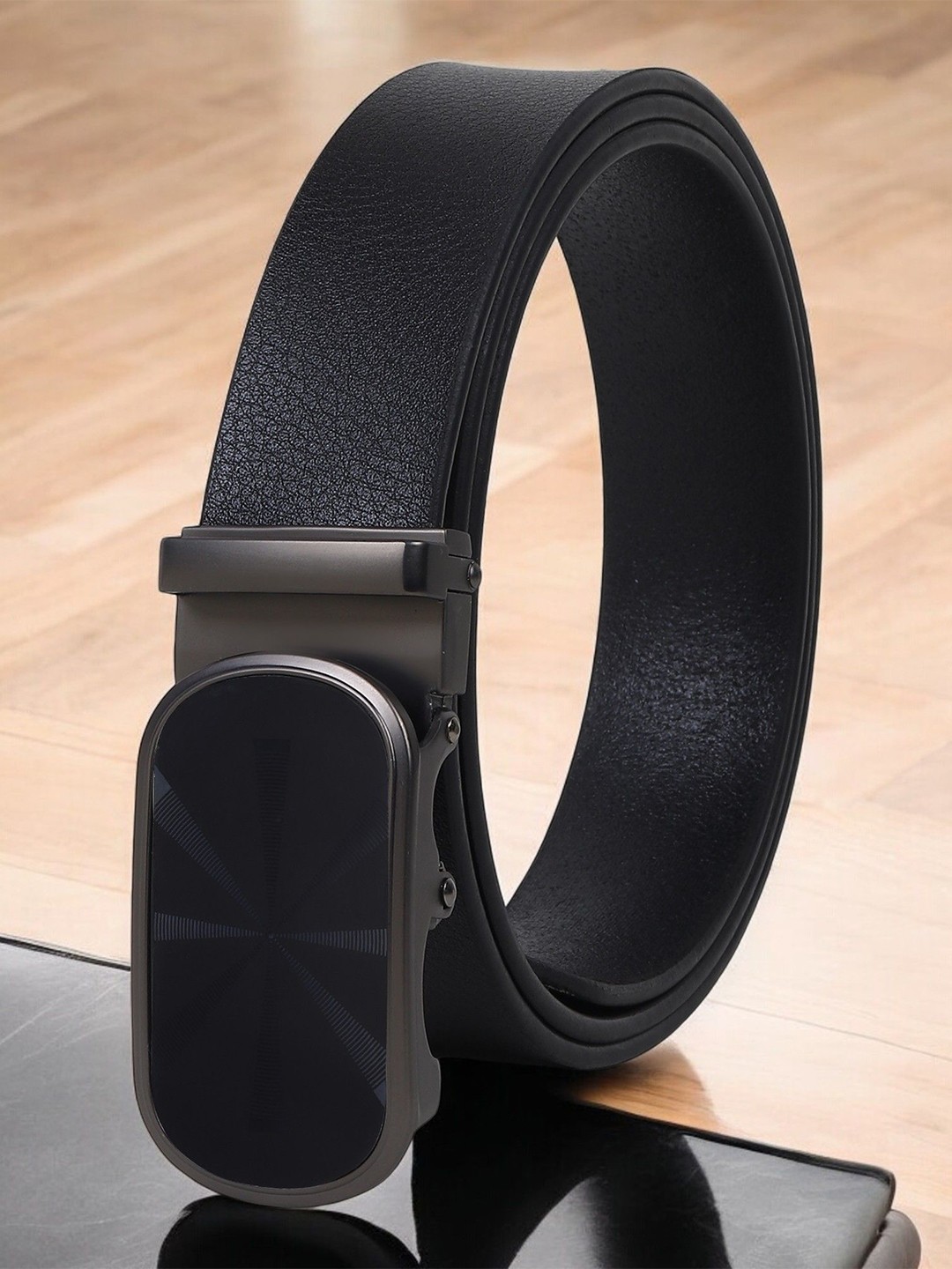 

Metronaut Men Textured Leather Formal Belt, Black