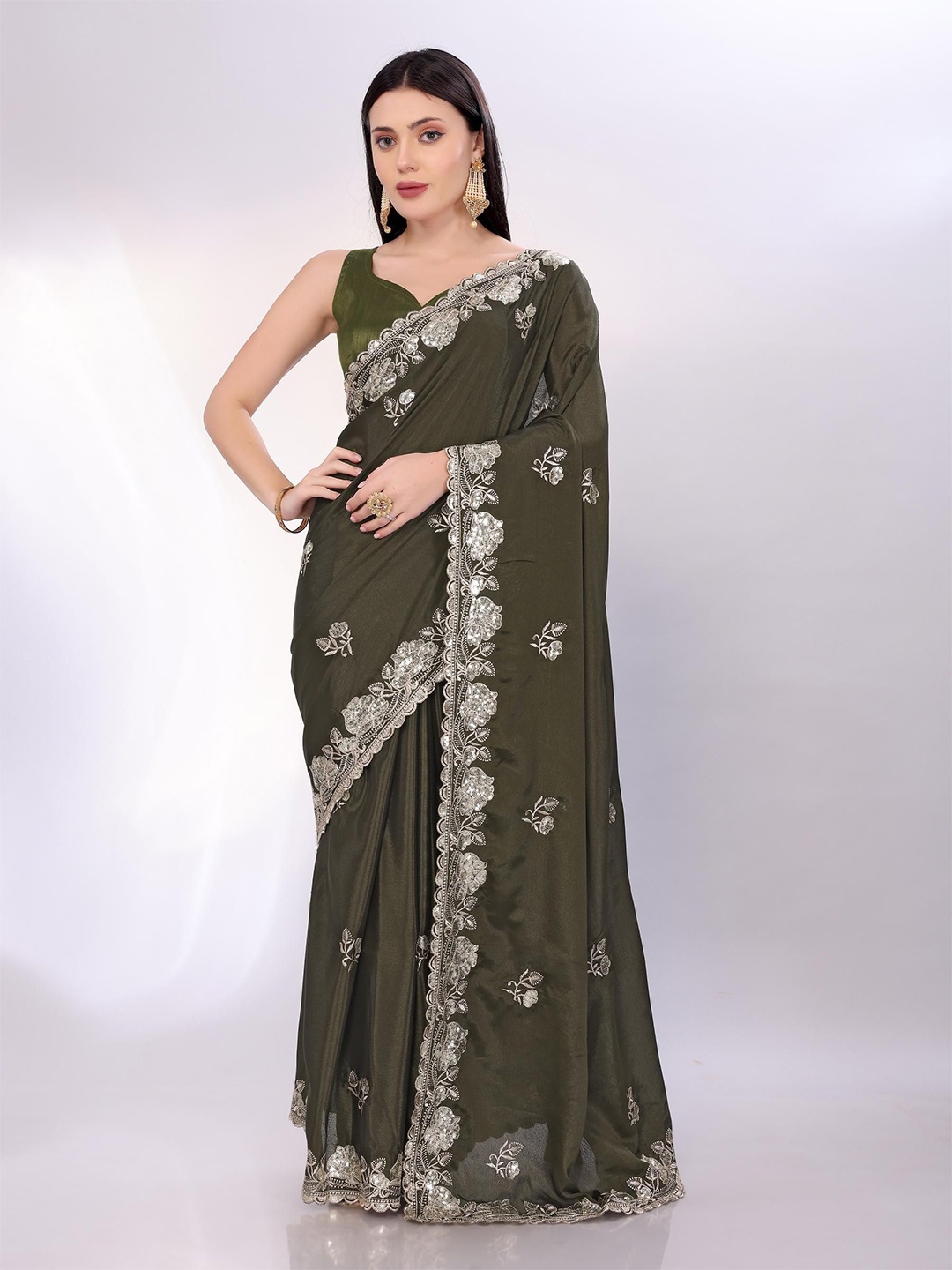 

HERE&NOW Embellished Embroidered Designer Saree, Green