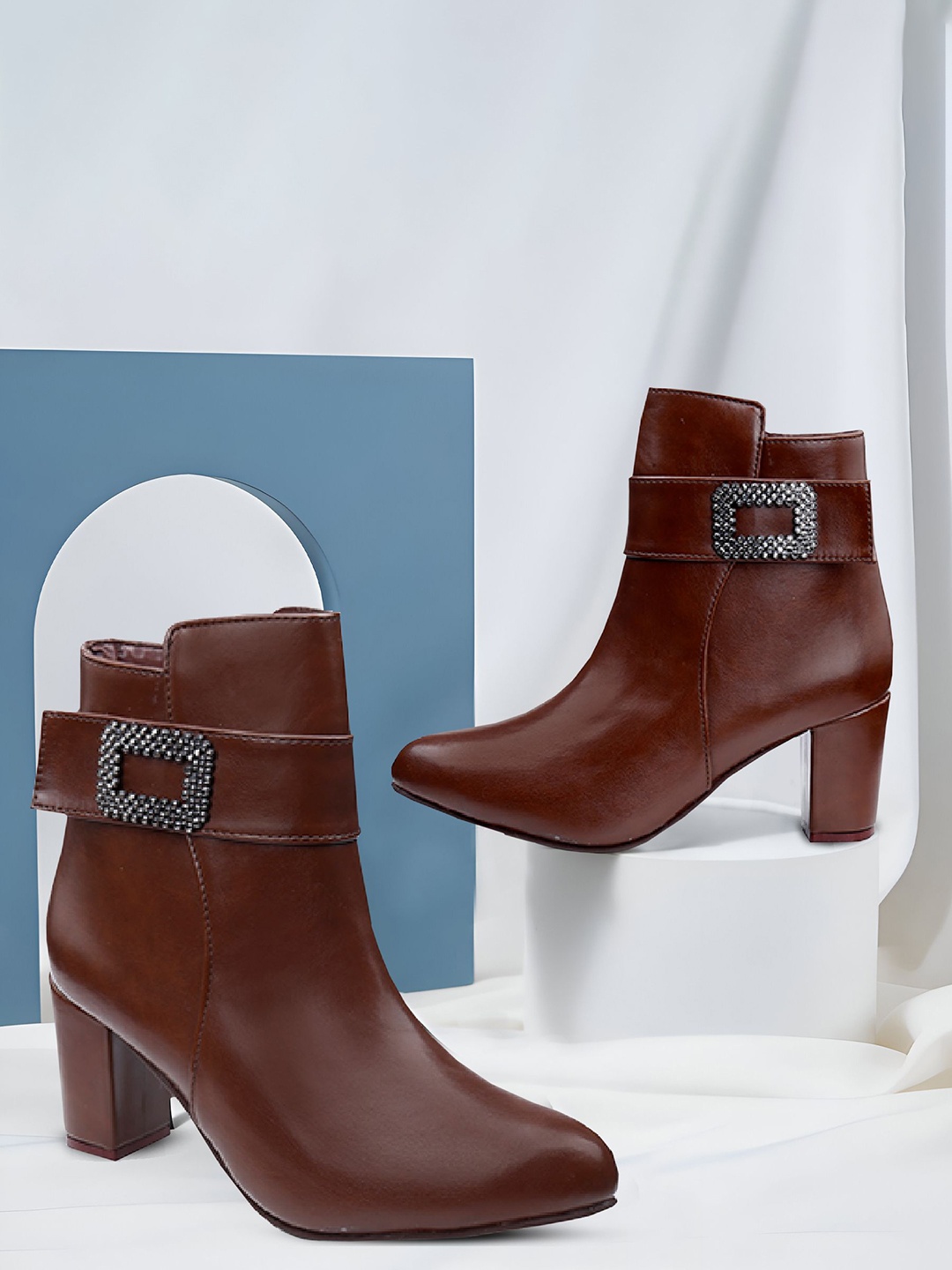 

Bxxy Women High-Ankle Zipper Boots with Decorative Buckle, Brown