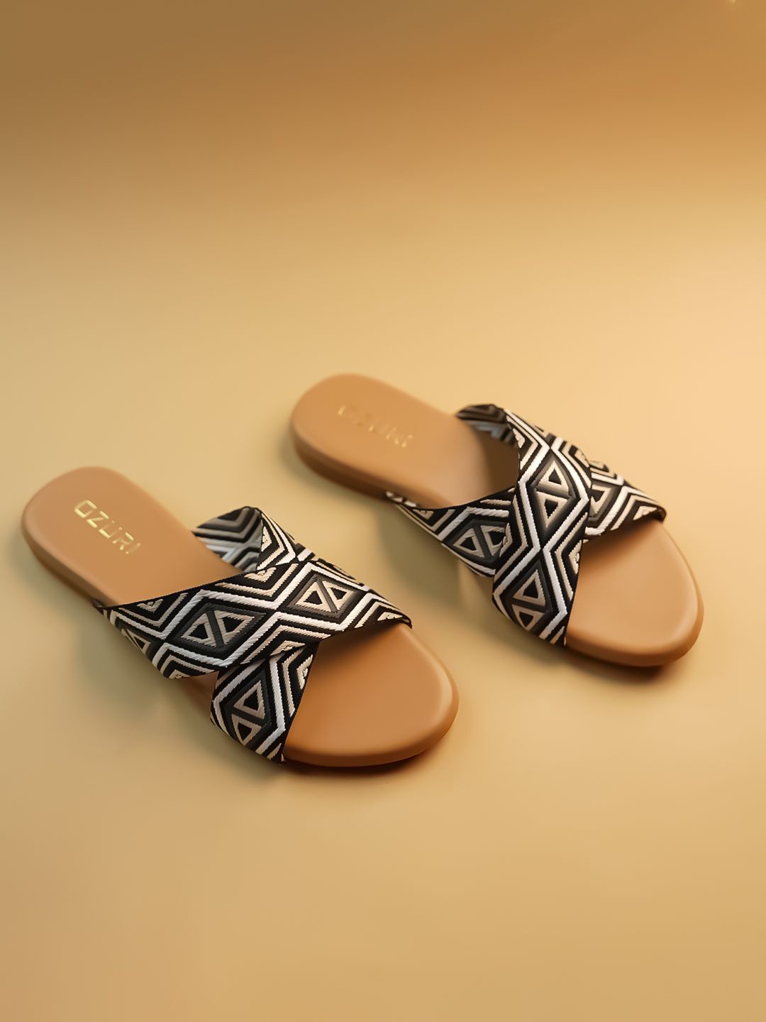 

Ozuri Women Woven Design Open Toe Flats, Black