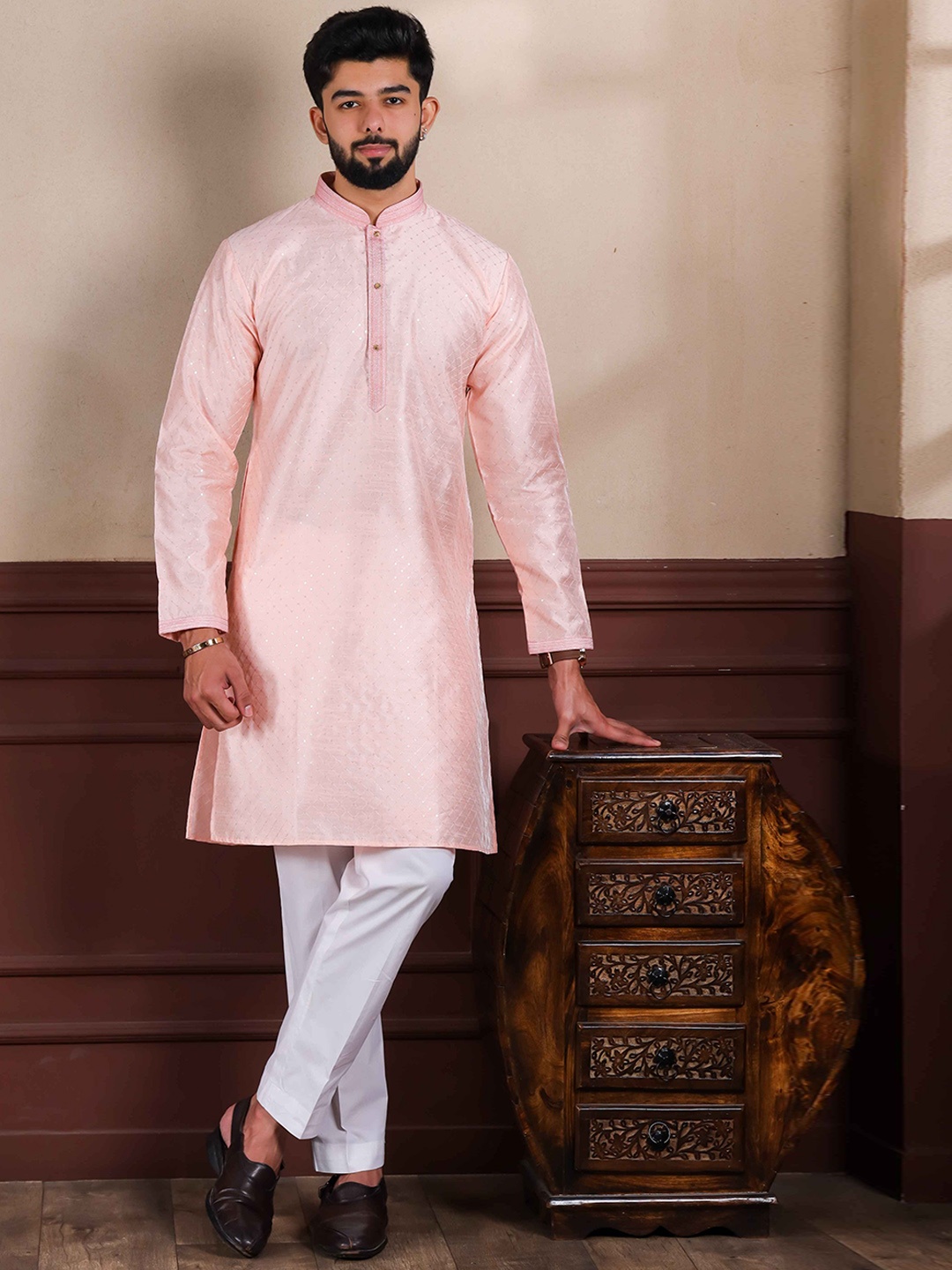 

Koshin Checked Sequinned Straight Kurta With Pyjama, Pink