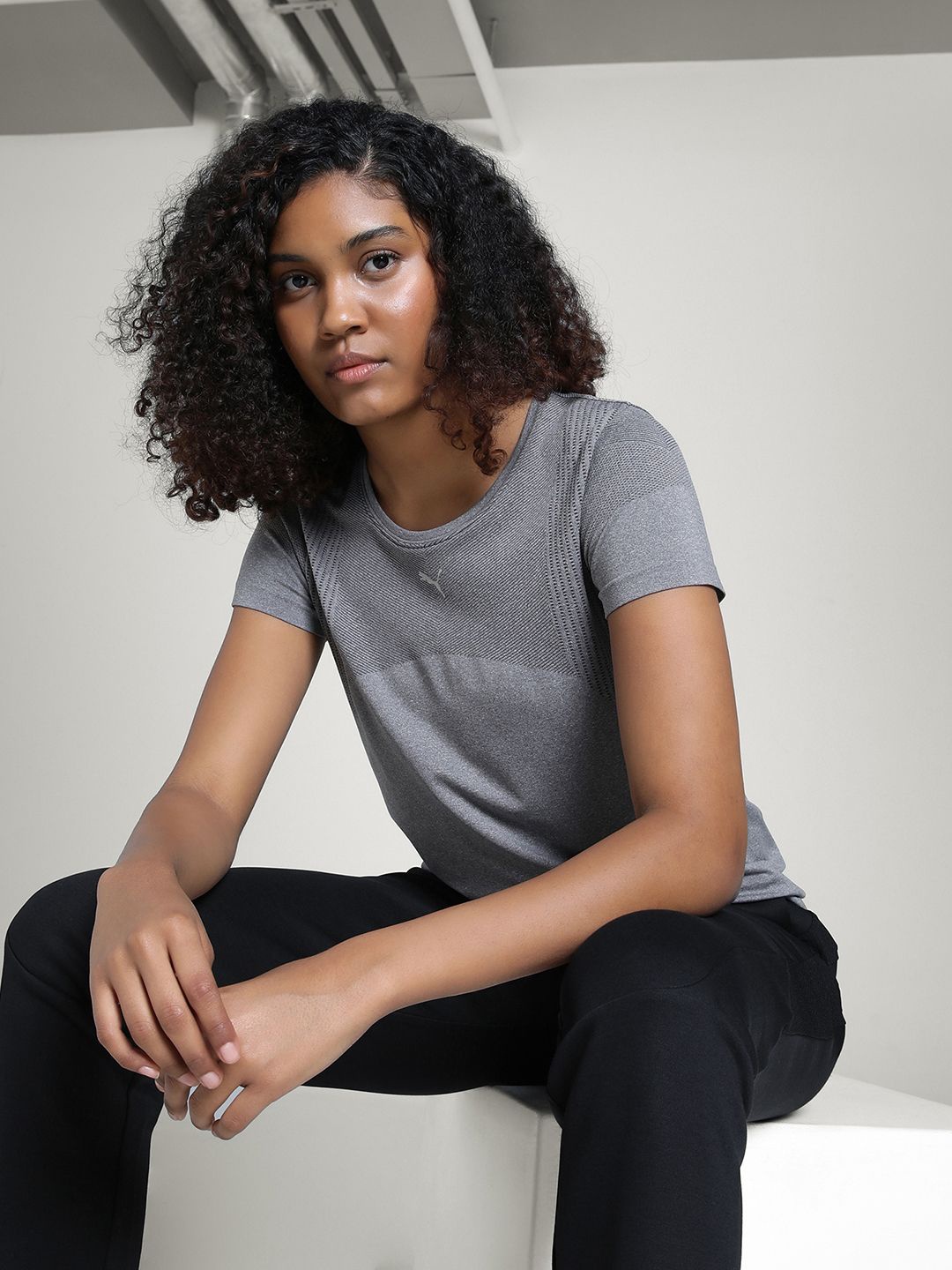 

Puma W Tad Tech Seamless Tee, Grey
