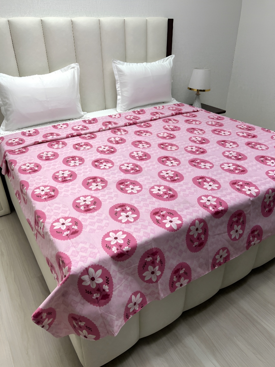 

Pure Decor Pink & White Printed Pure Cotton 260 TC King Size Duvet Cover