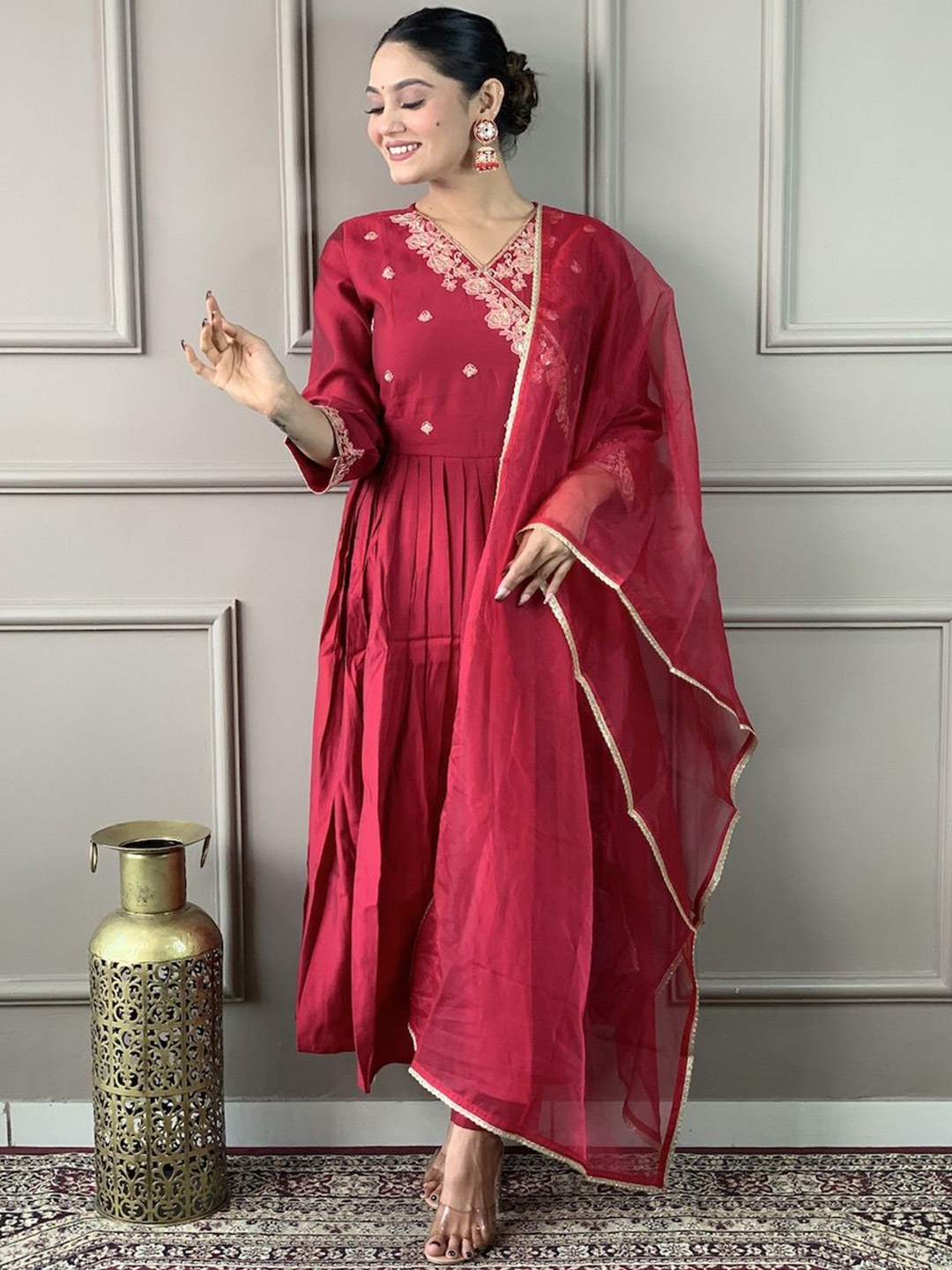 

Anouk Floral Embroidered V-Neck Thread Work Angrakha Anarkali Kurta With Trouser & Dupatta, Red