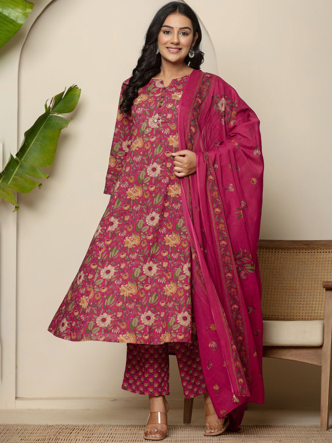 

Do Dhaage Floral Printed Angrakha Pure Cotton Kurta with Trousers & With Dupatta, Pink