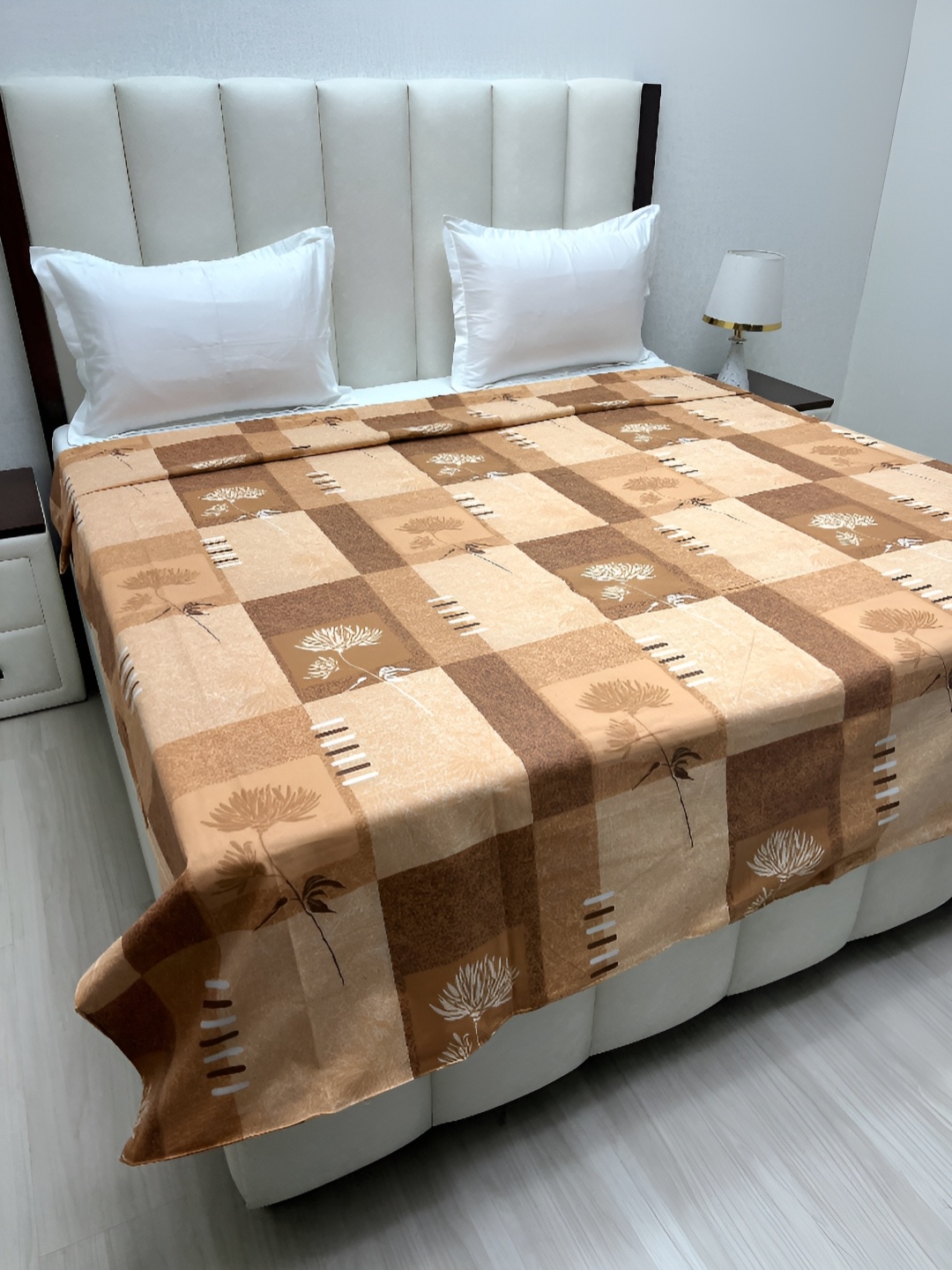 

Pure Decor Brown & White Printed Pure Cotton 260 TC King Size Duvet Cover