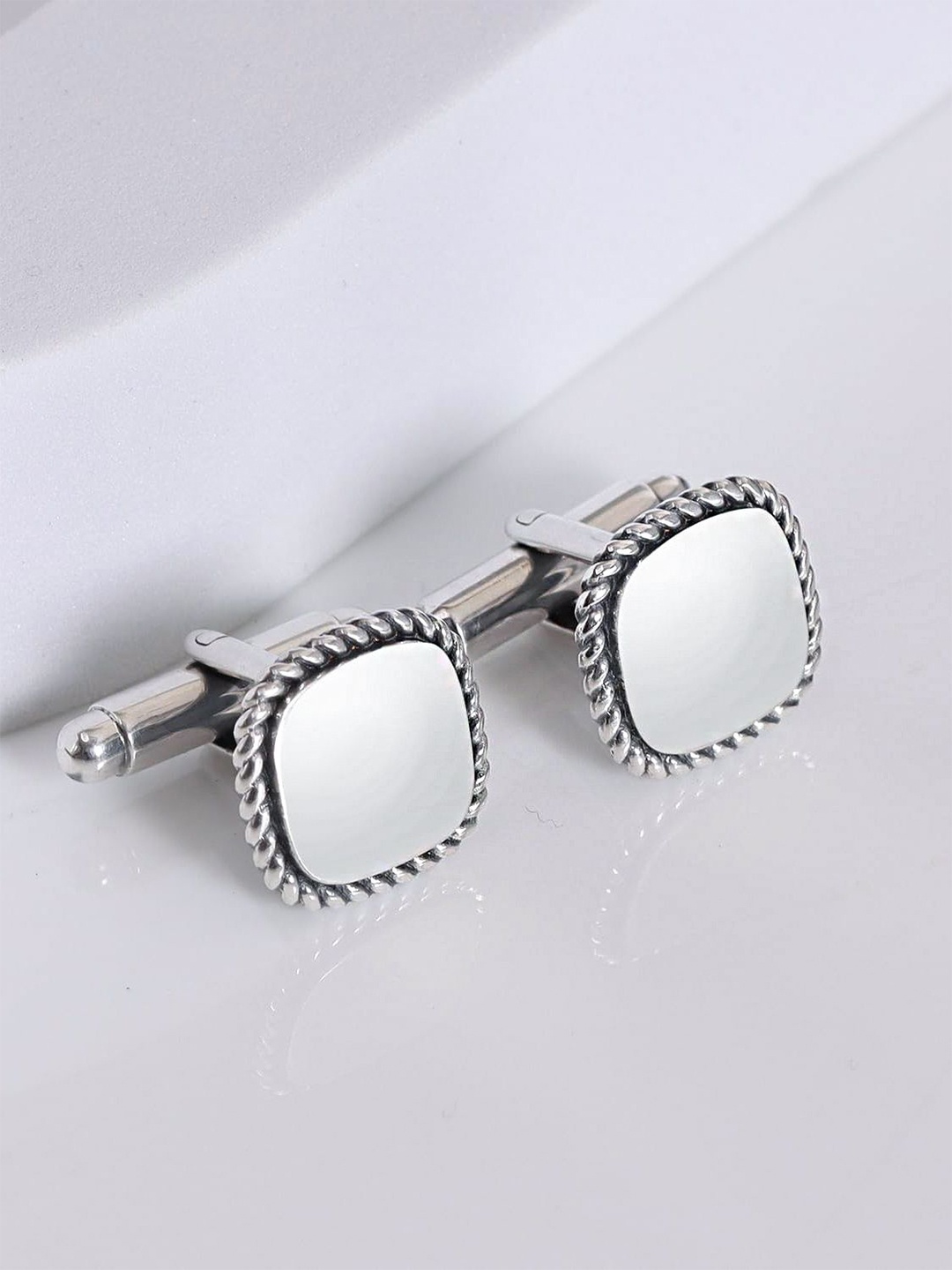 

LeCalla Cufflink, Grey