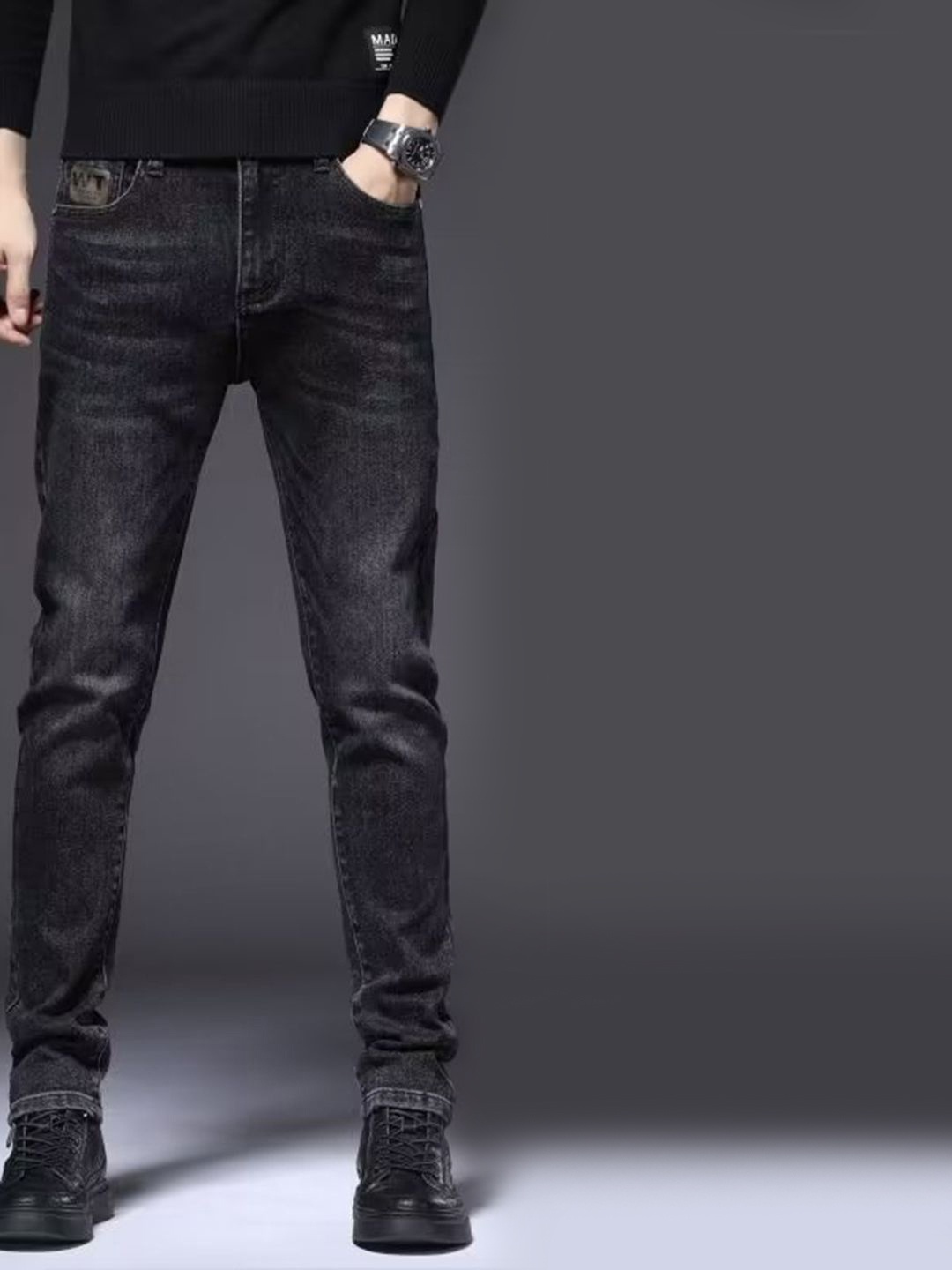 

HERE&NOW Men Regular Fit Mid-Rise Slash Knee Light Fade Jeans, Black