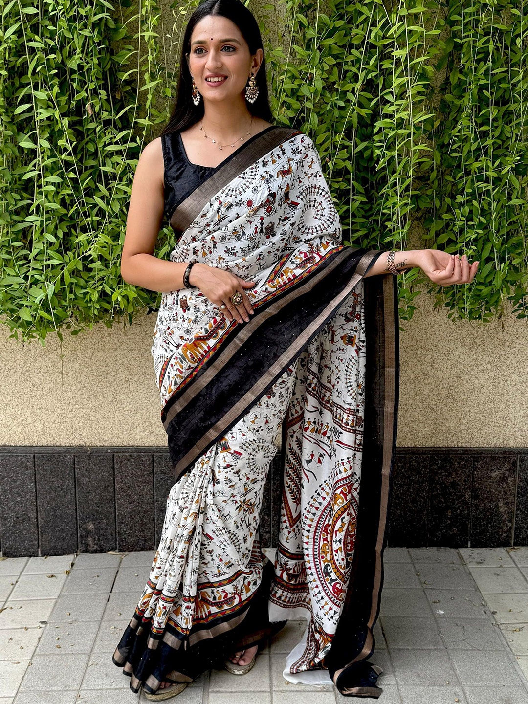 

V3 FASHION STUDIO Ethnic Motifs Zari Art Silk Saree, White
