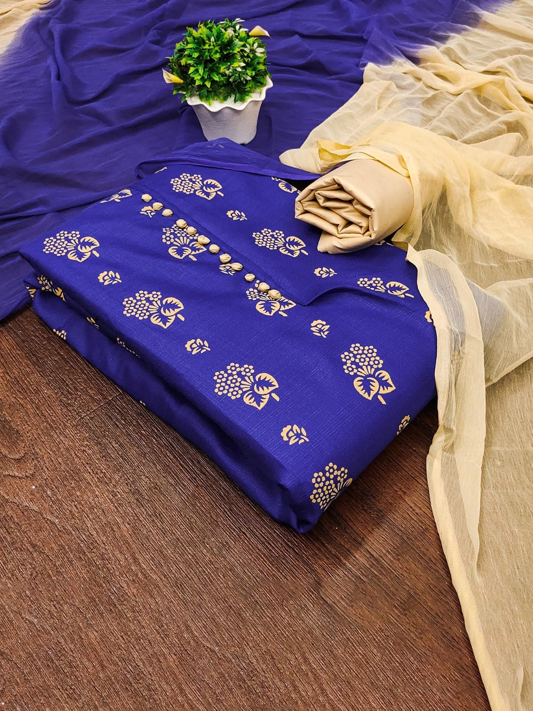 

SAINOOR Floral Printed Unstitched Dress Material, Blue