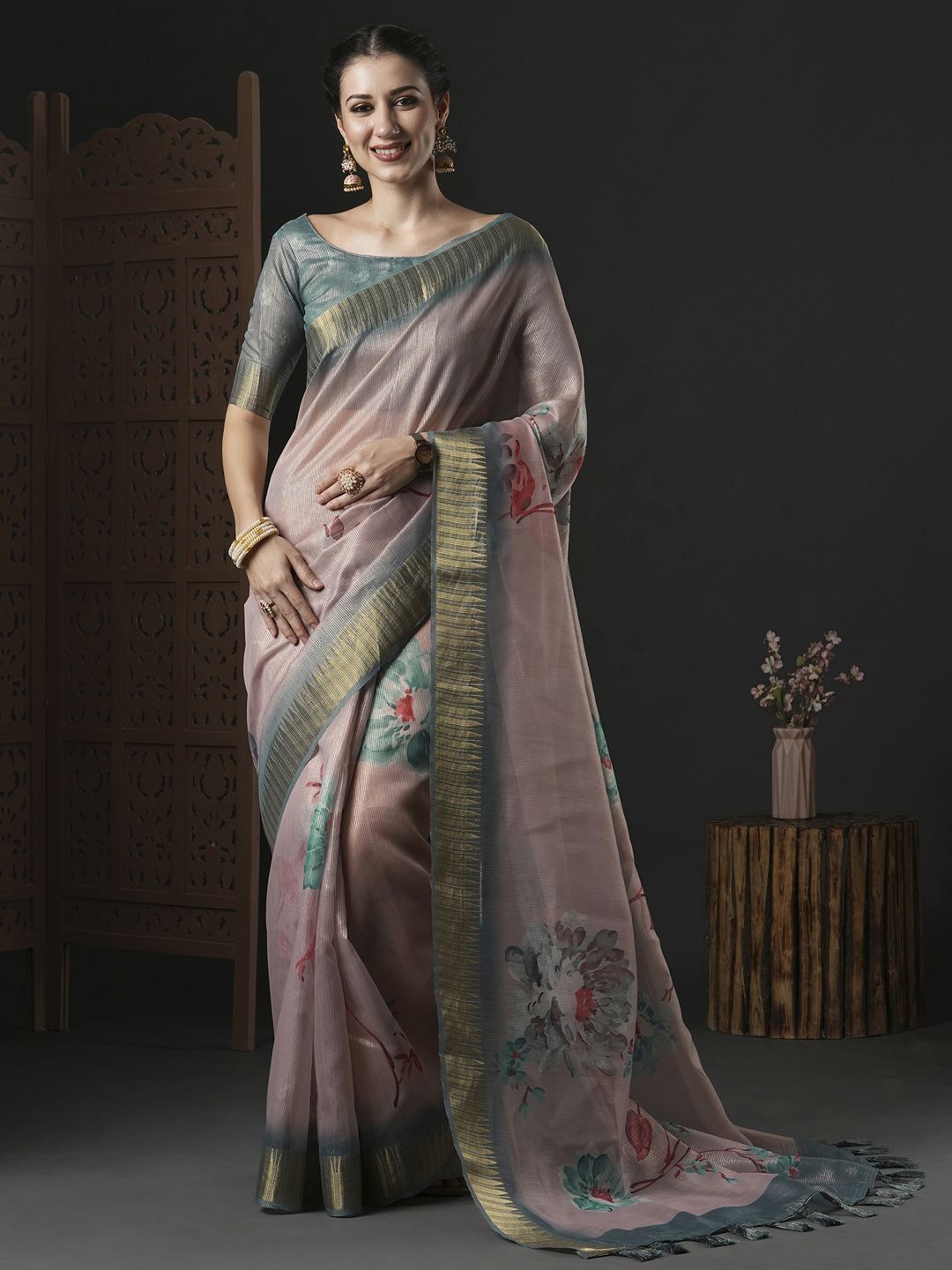 

Mitera Floral Zari Organza Sungudi Saree, Mauve