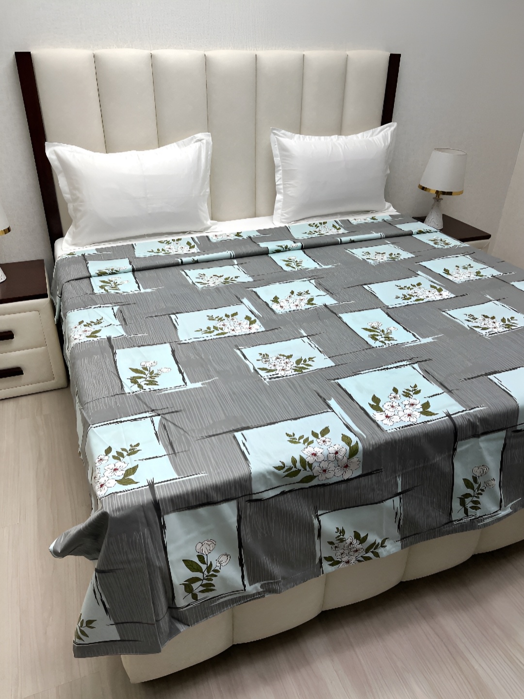 

Pure Decor Grey & Blue Floral Printed Pure Cotton 260 TC King Size Duvet Cover