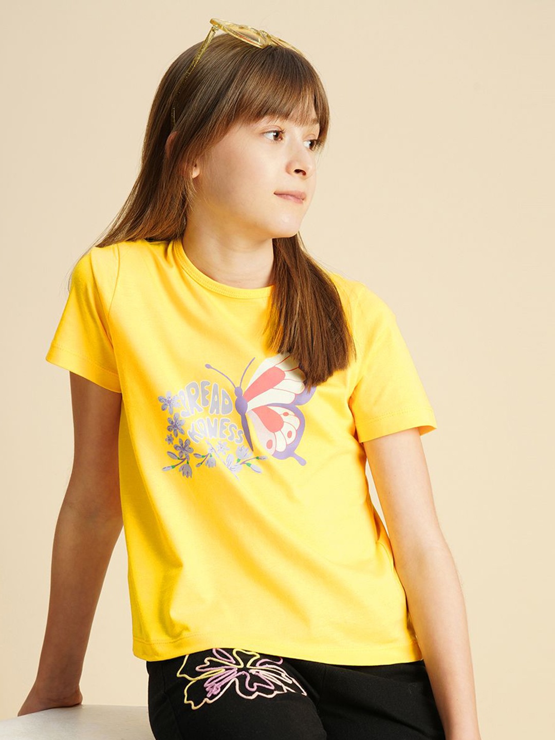 

Vero Moda Girls Printed Applique T-shirt, Yellow