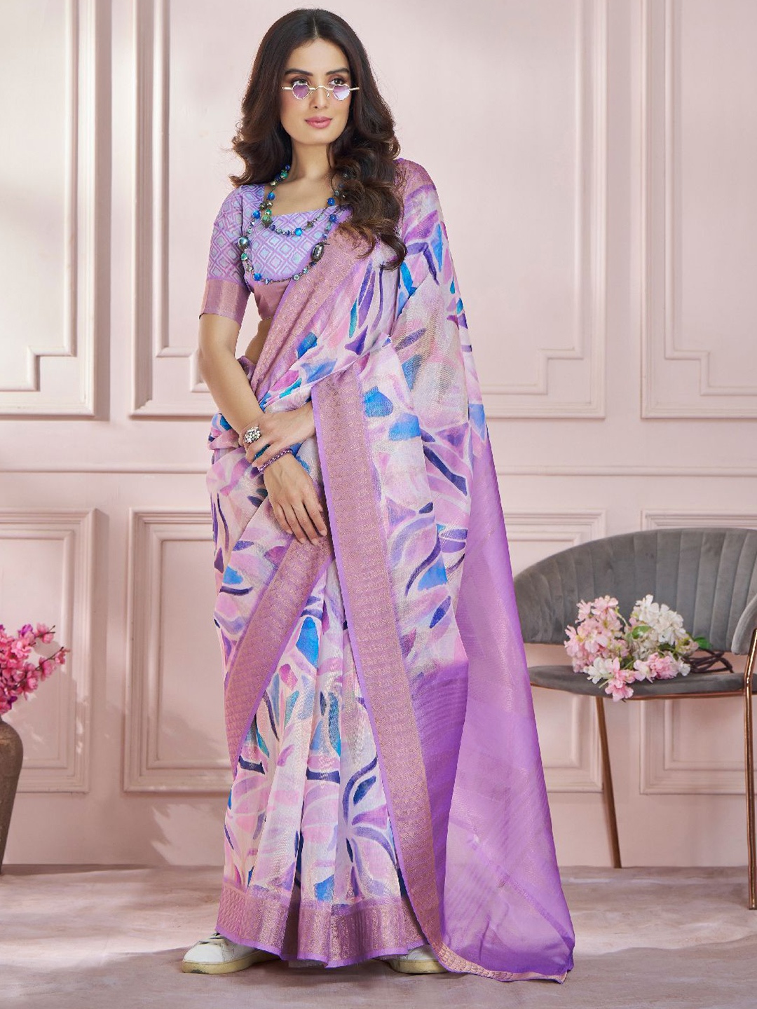 

DIVASTRI Zari Silk Blend Saree, Purple