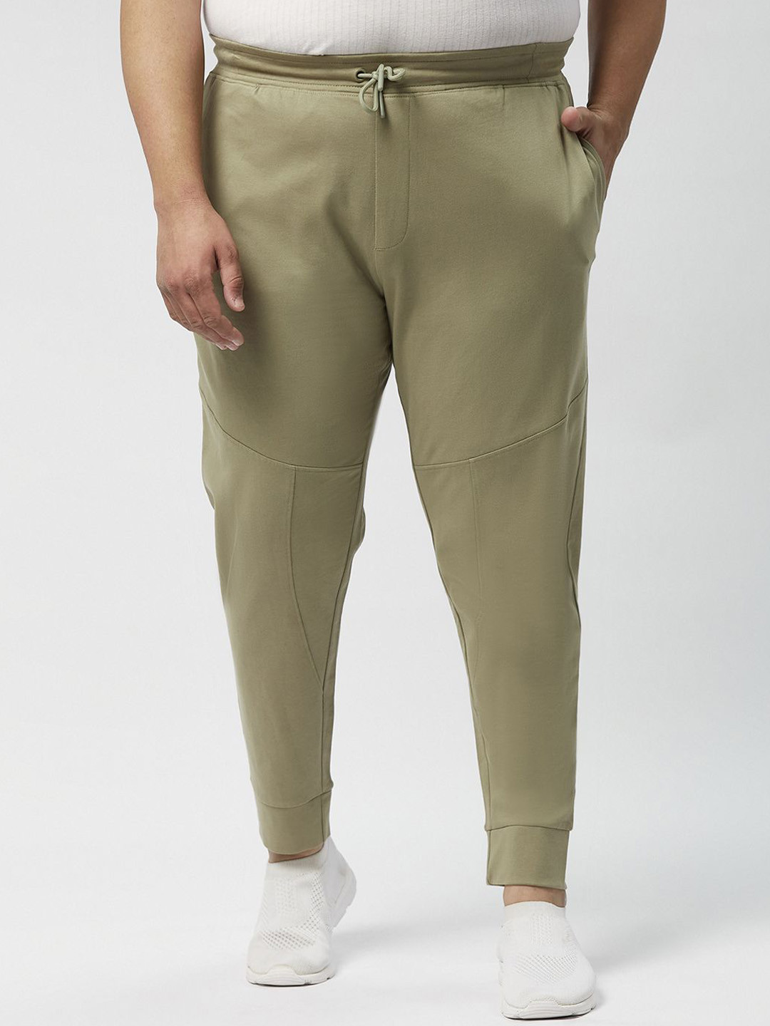 

Big Hello - The Plus Life Men Relaxed Joggers Trousers, Olive