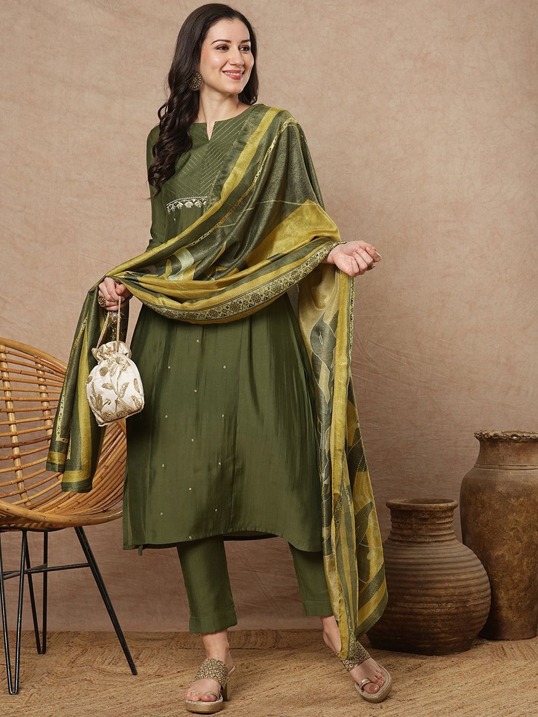 

KAMI KUBI Women Embroidered Regular Kurta with Trousers & With Dupatta, Green
