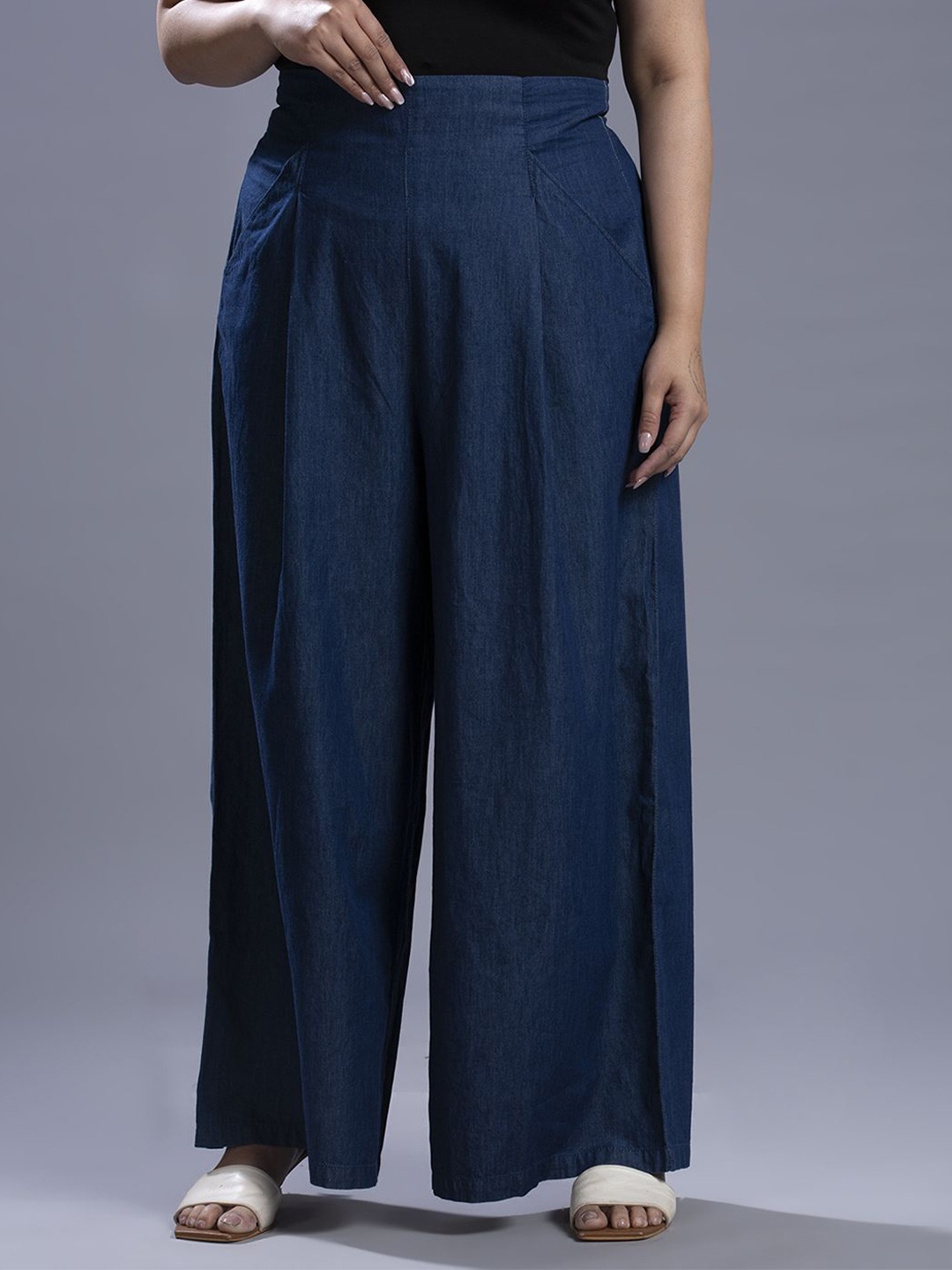 

Turning Blue Women Knitted Palazzos