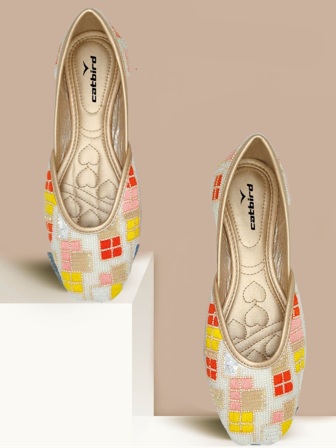 

CATBIRD Women Ethnic Mojaris with Embroidered Flats, Off white