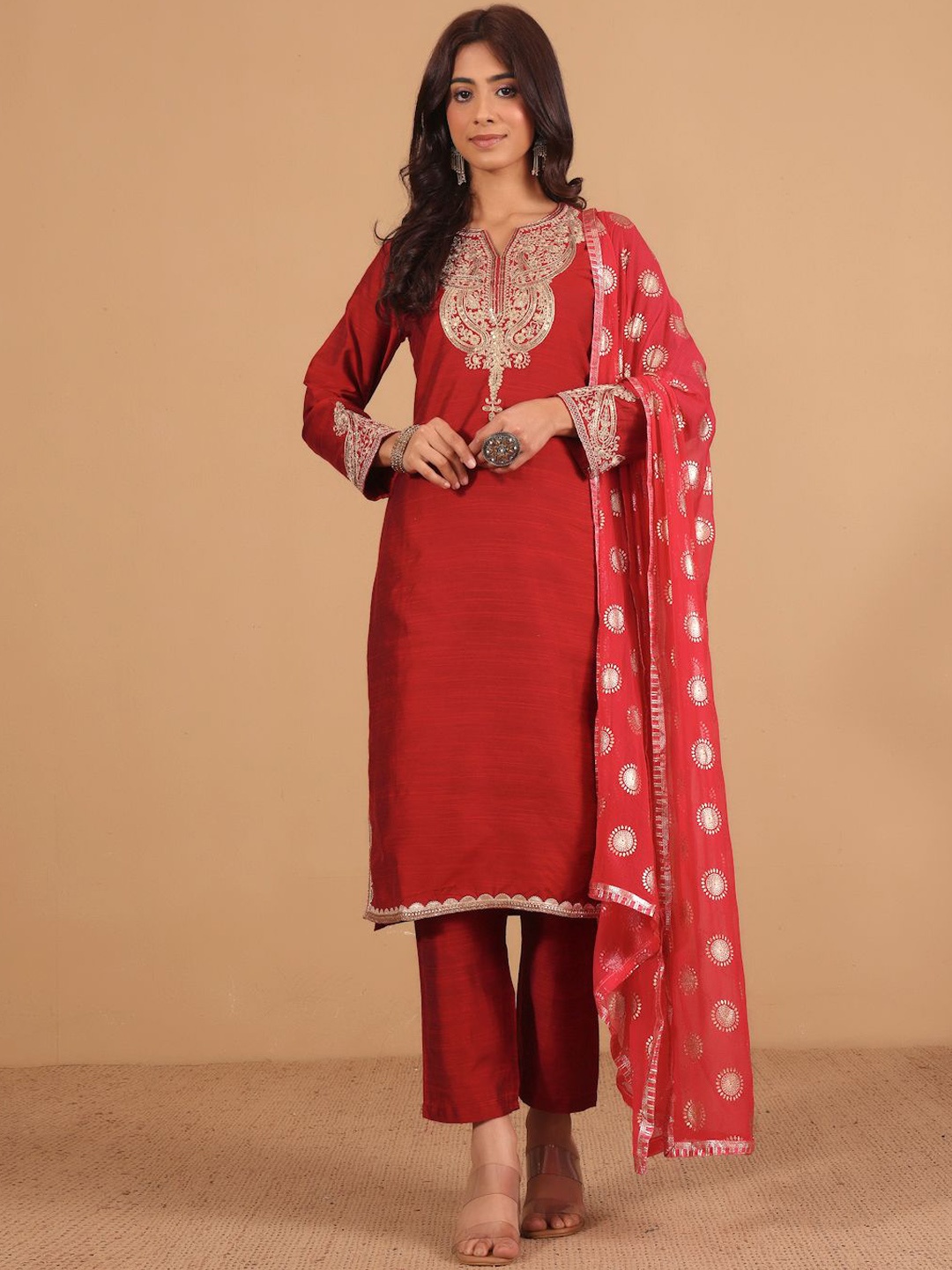 

House of Pataudi Embroidered Notch-Neck Straight Kurta With Trousers And Dupatta, Maroon