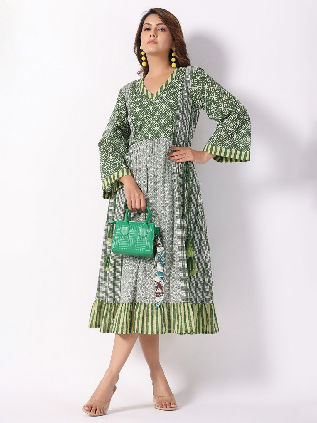 

STIL O STITCH Print Bell Sleeve A-Line Midi Dress, Green