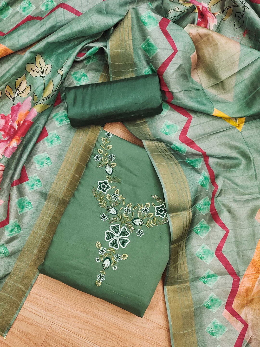 

SAINOOR Embroidered Pure Silk Unstitched Dress Material, Green