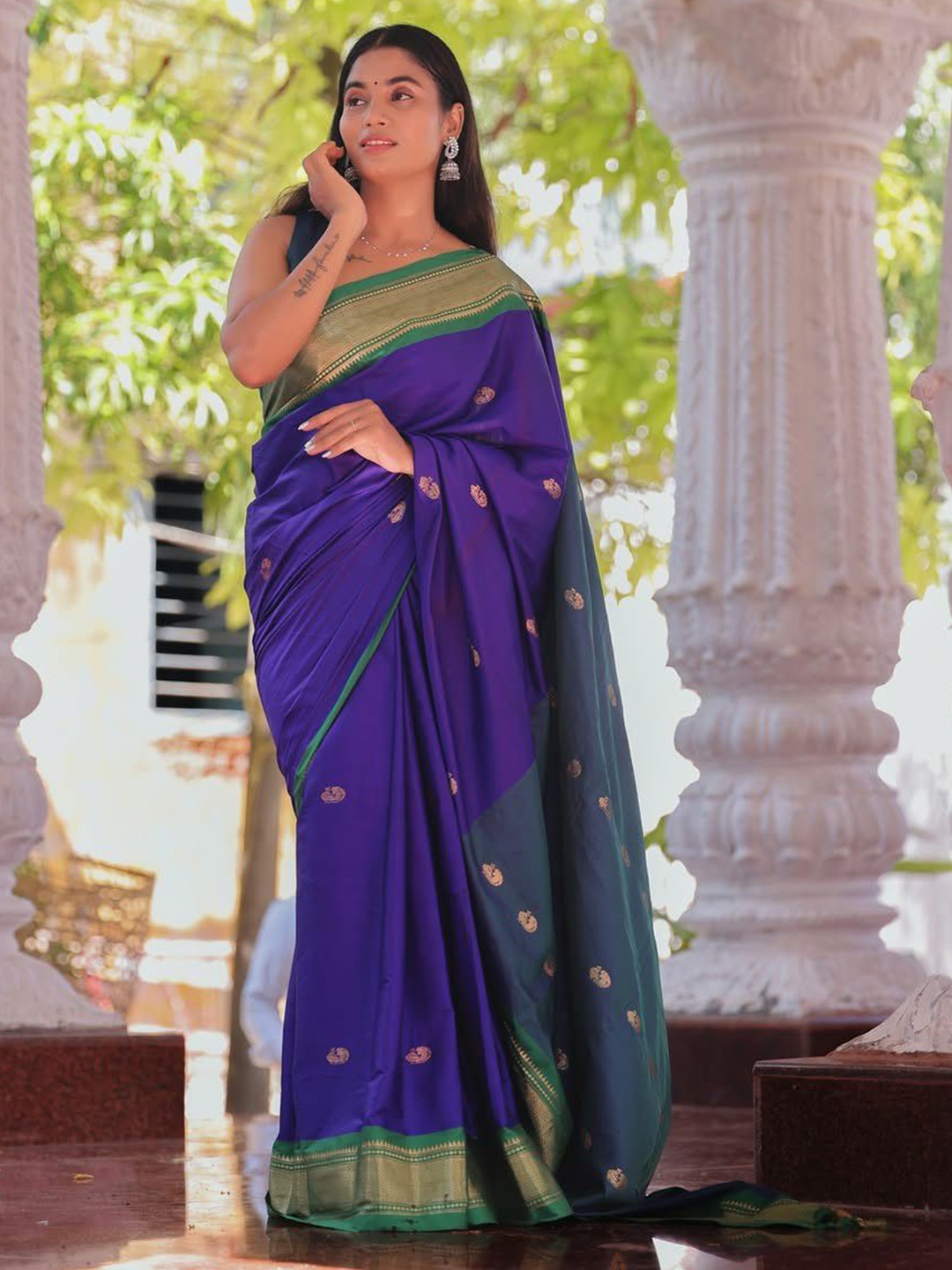 

SILKWEAR Ethnic Motifs Zari Silk Cotton Kanjeevaram Saree, Purple