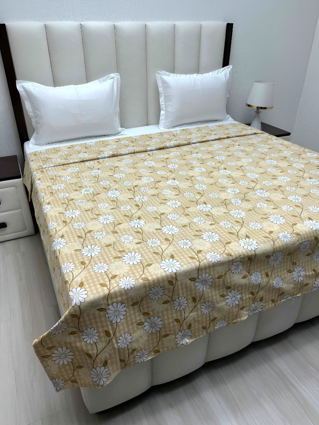

Pure Decor Yellow & White Printed Pure Cotton 260 TC King Size Duvet Cover