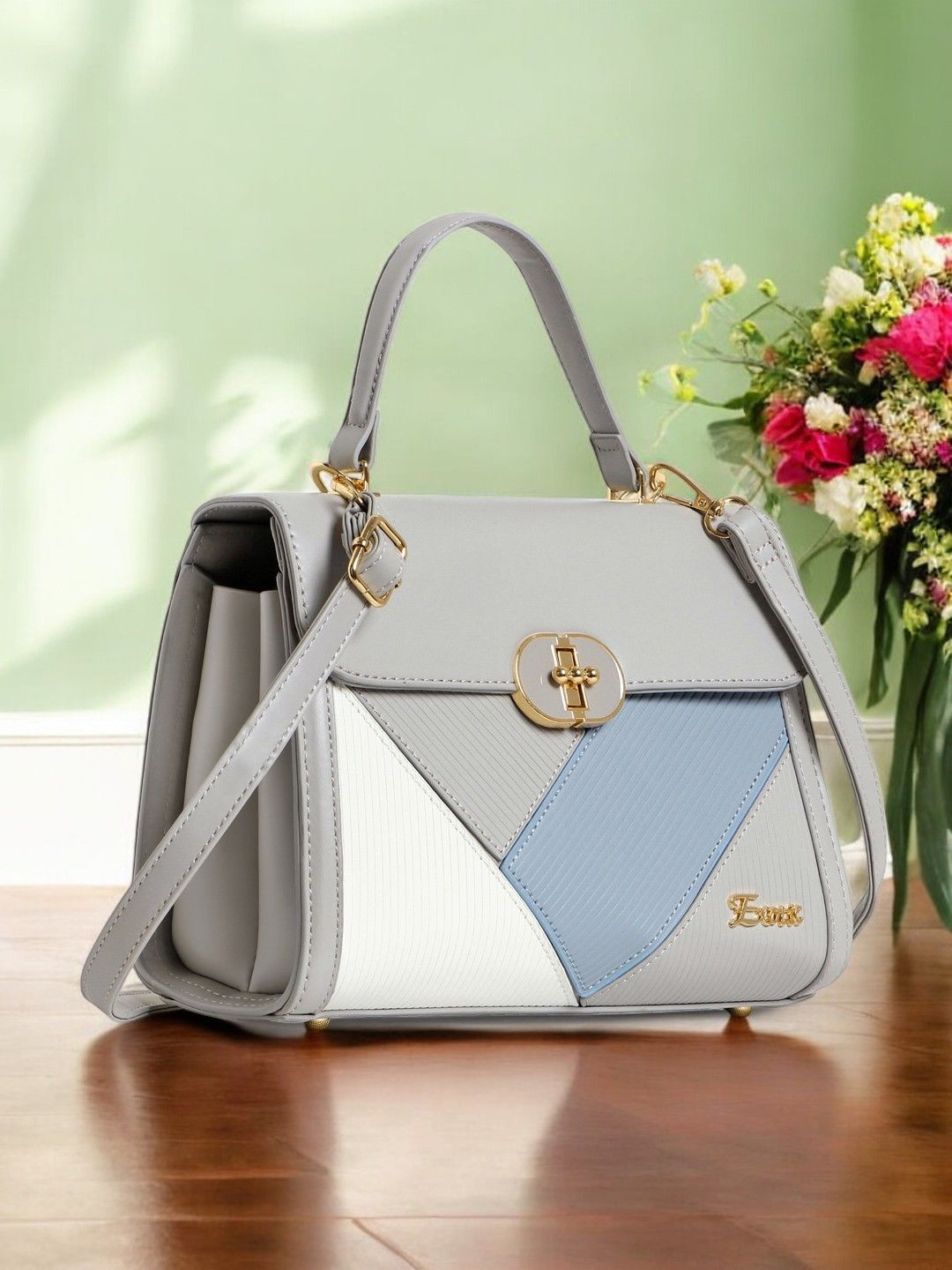 

Exotic Checked Sling Bag with Quilted, Grey