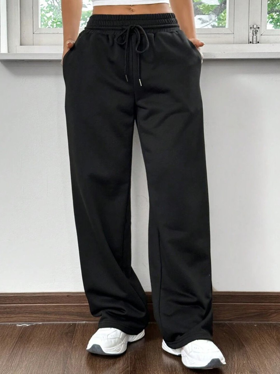 

FLYNOFF Women Mid-Rise Loose Fit Regular Korean Pants, Black