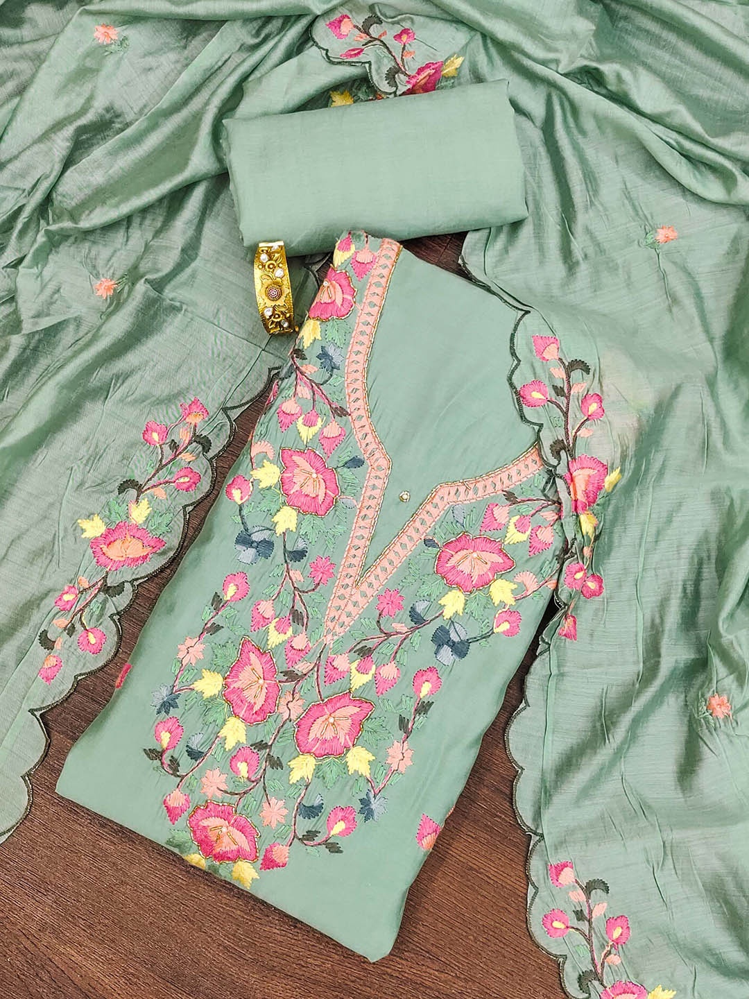

SAINOOR Embroidered Pure Silk Semi-Stitched Dress Material, Sea green