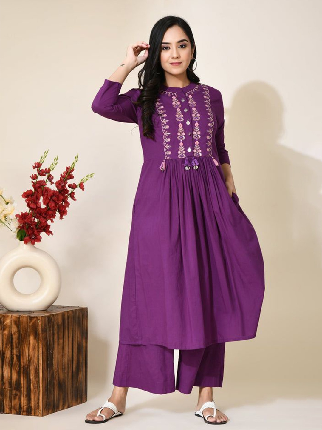 

SEEDS OF FUSION Floral Embroidered Pure Cotton A-Line Kurta, Purple