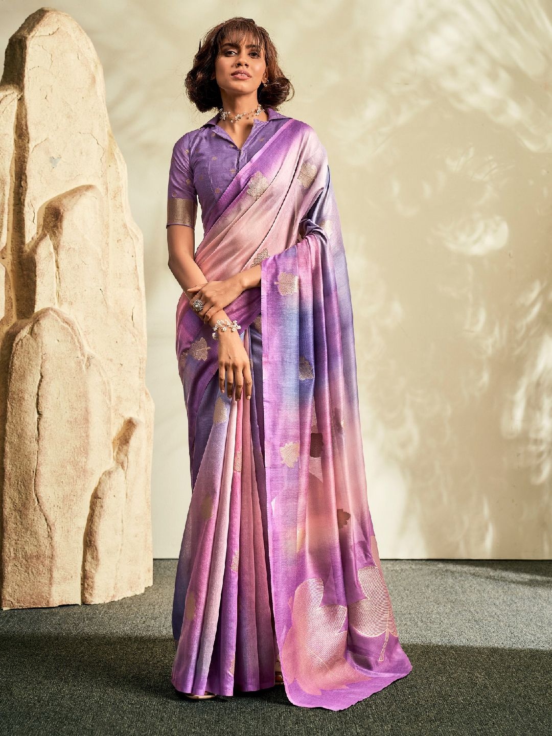 

DIVASTRI Paisley Silk Blend Khadi Saree, Purple