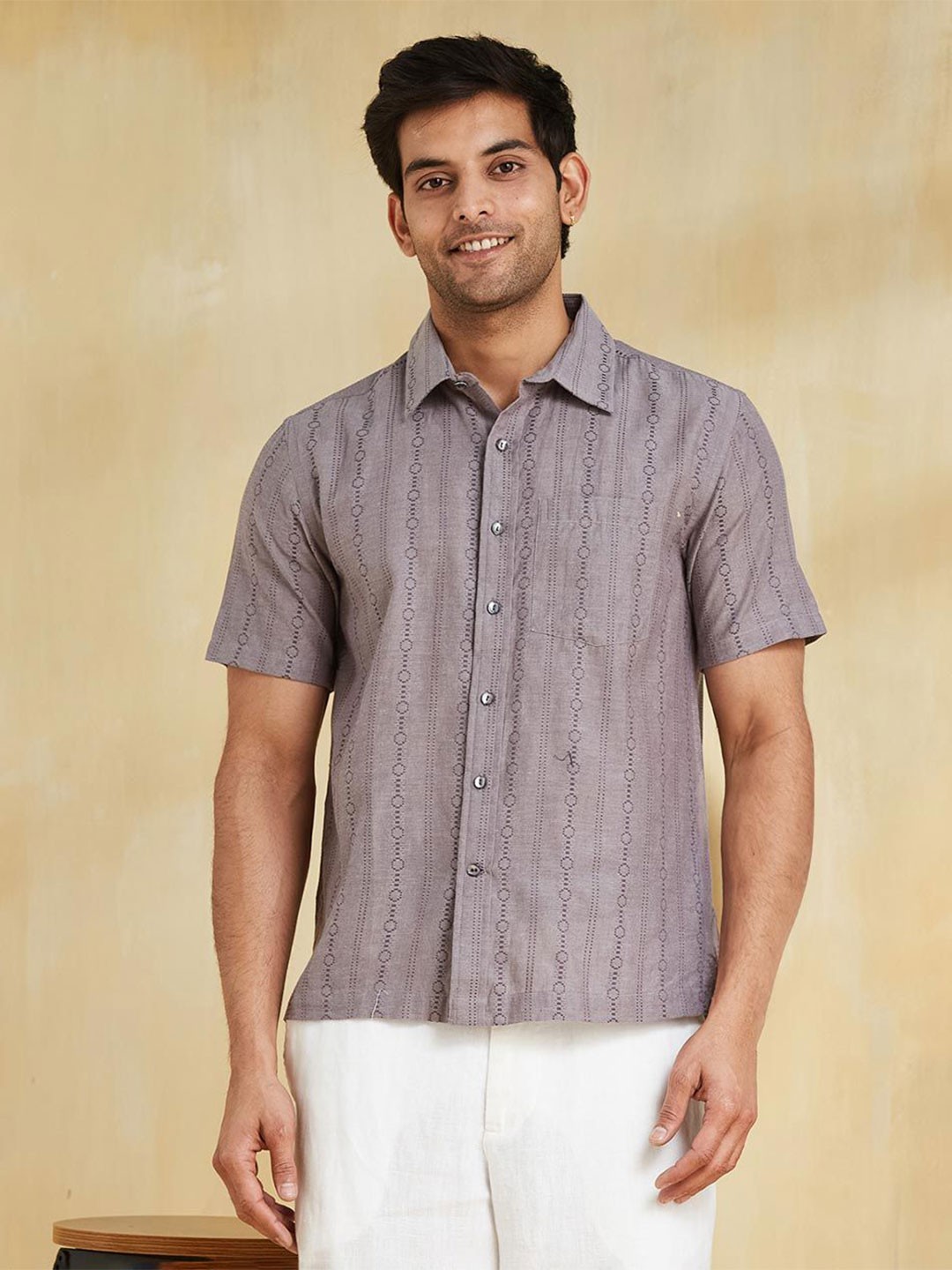 

Fabindia Men Opaque Casual Shirt, Grey