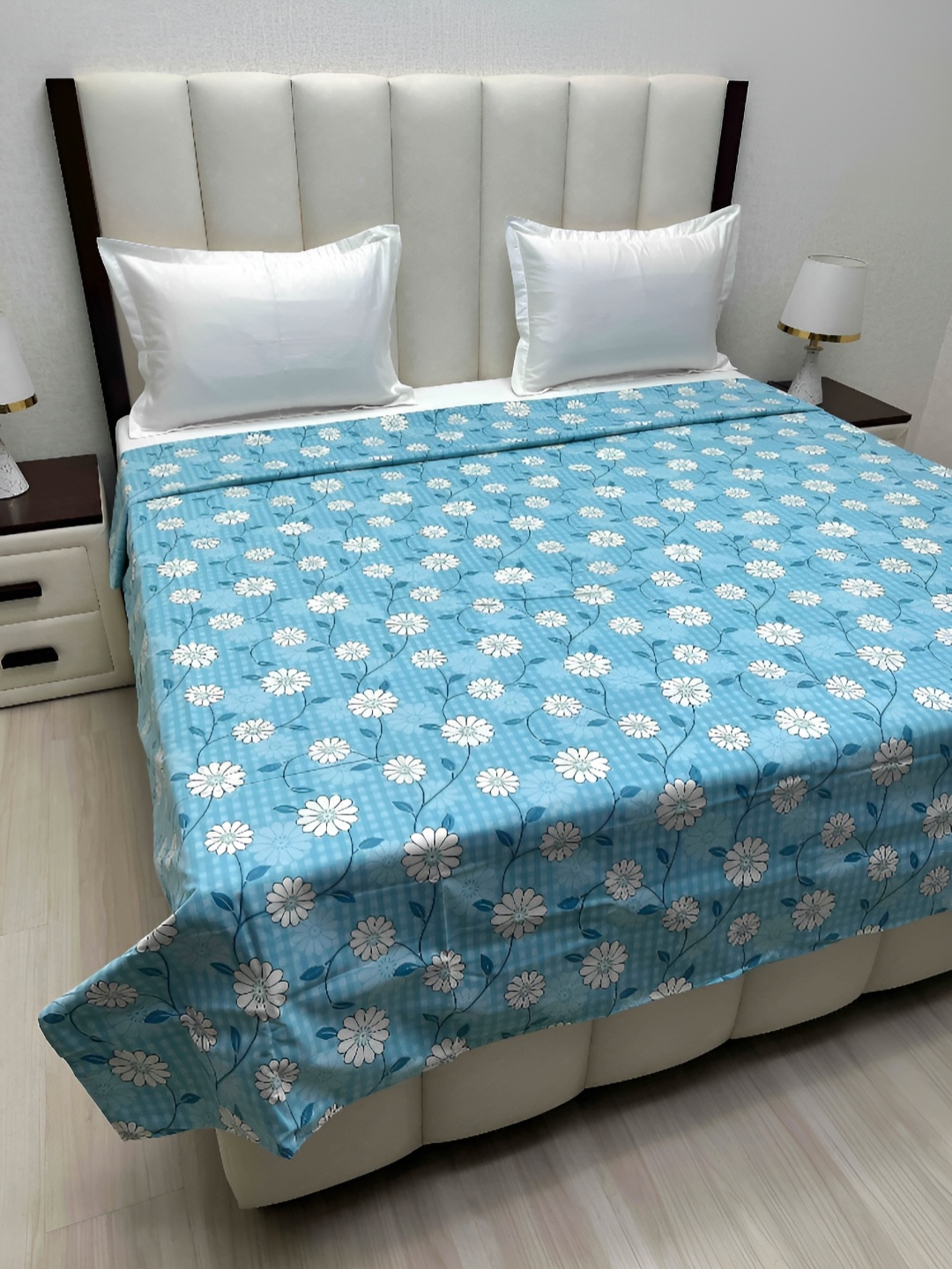 

Pure Decor Blue & White Printed Pure Cotton 260 TC King Size Duvet Cover