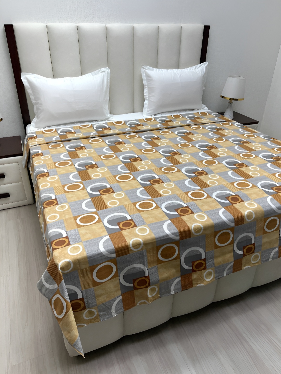 

Pure Decor Grey & Yellow Printed Cotton 260 TC King Duvet Cover