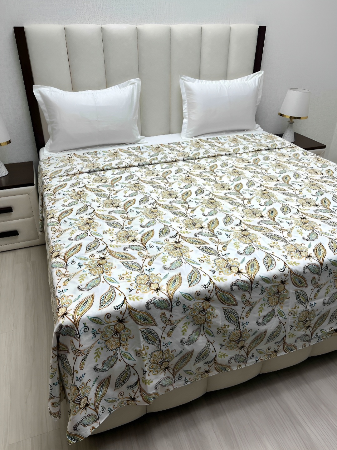 

Pure Decor Beige & White Printed Pure Cotton 260 TC King Size Duvet Cover