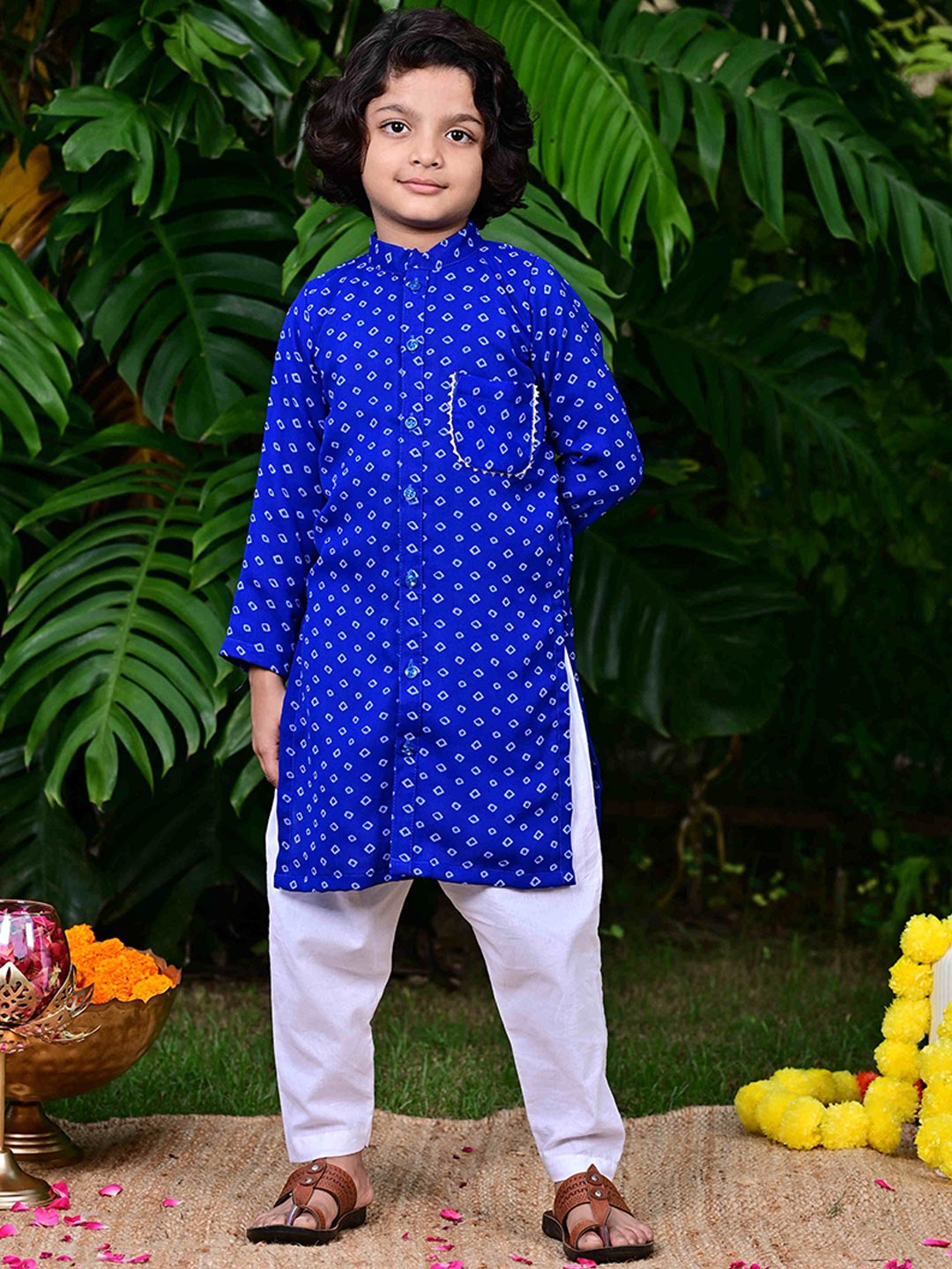 

EthIndia Boys Bandhani Printed Straight Kurta With Pyjama, Blue