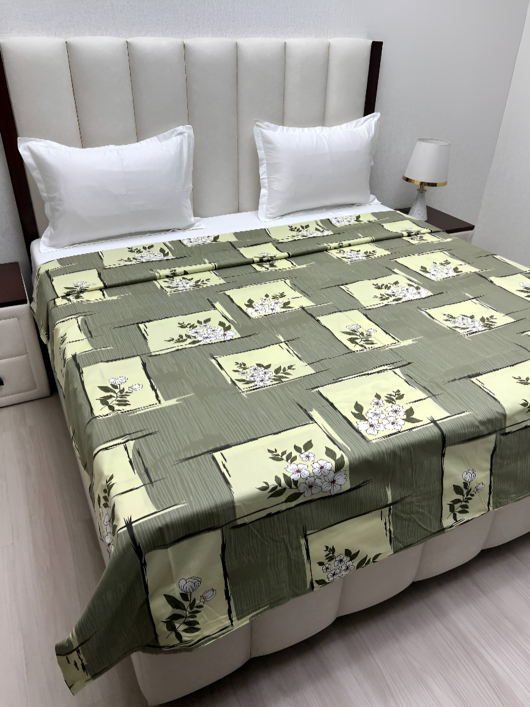

Pure Decor Green & Cream-Coloured Floral Printed Pure Cotton 260 TC King Size Duvet Cover