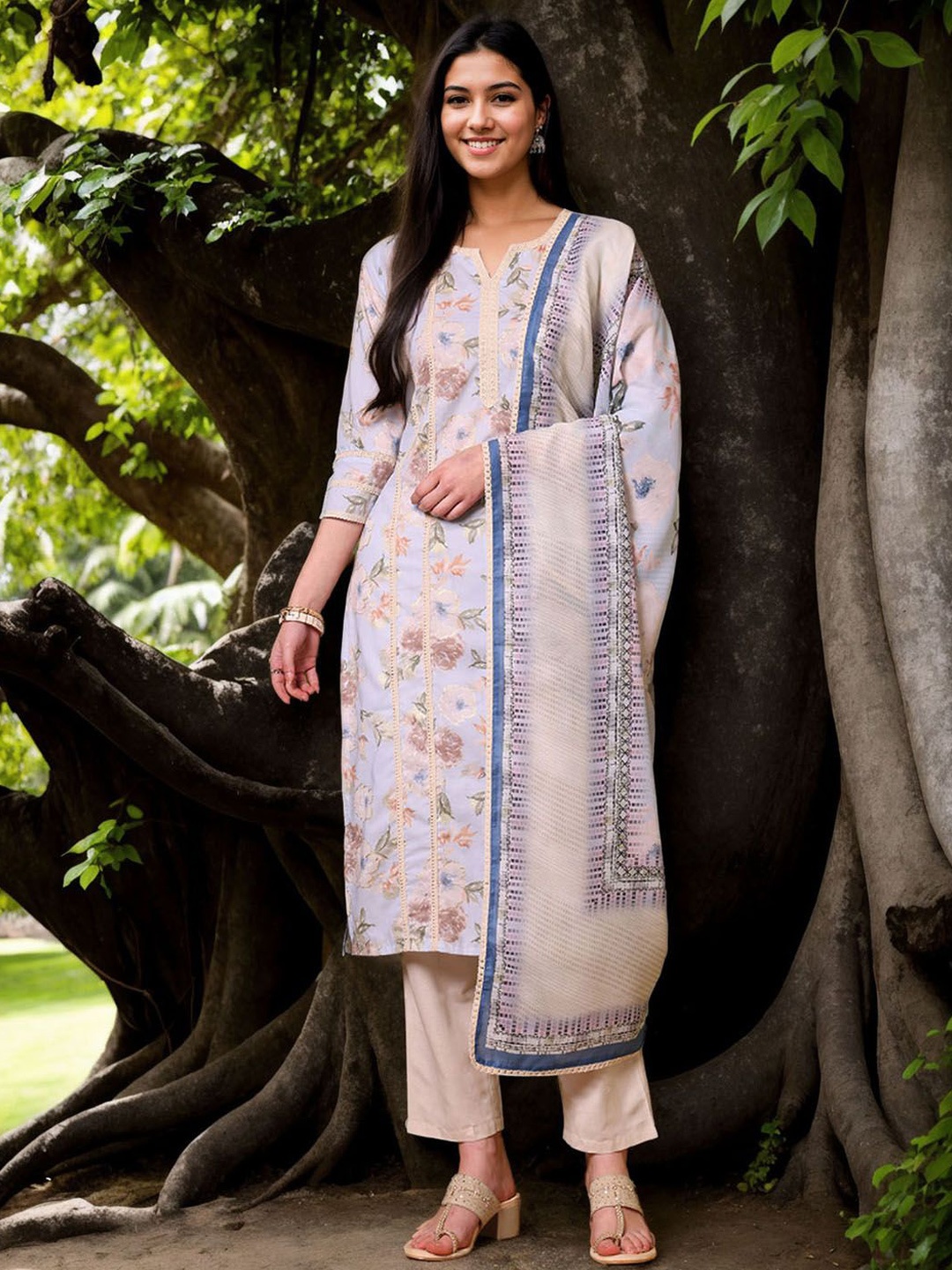 

Anouk Floral Printed Notch-Neck Straight Pure Cotton Kurta With Trousers And Dupatta, Blue