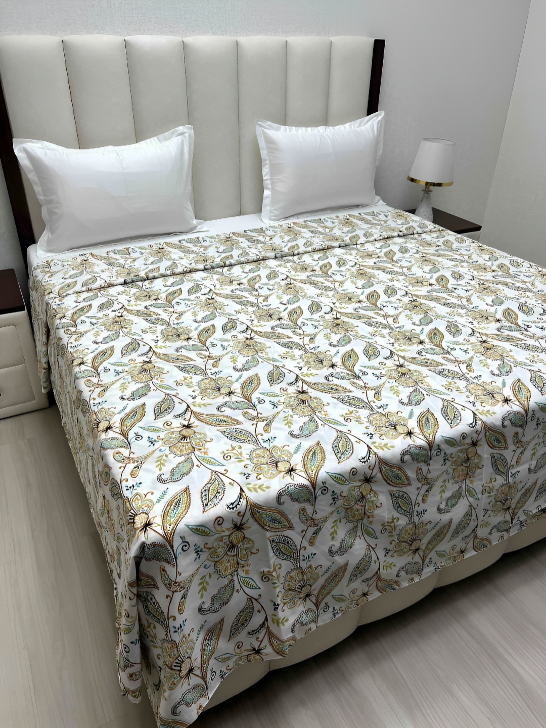 

Pure Decor Brown & White Printed Pure Cotton Super King Duvet Cover 2.43 m x 2.67 m