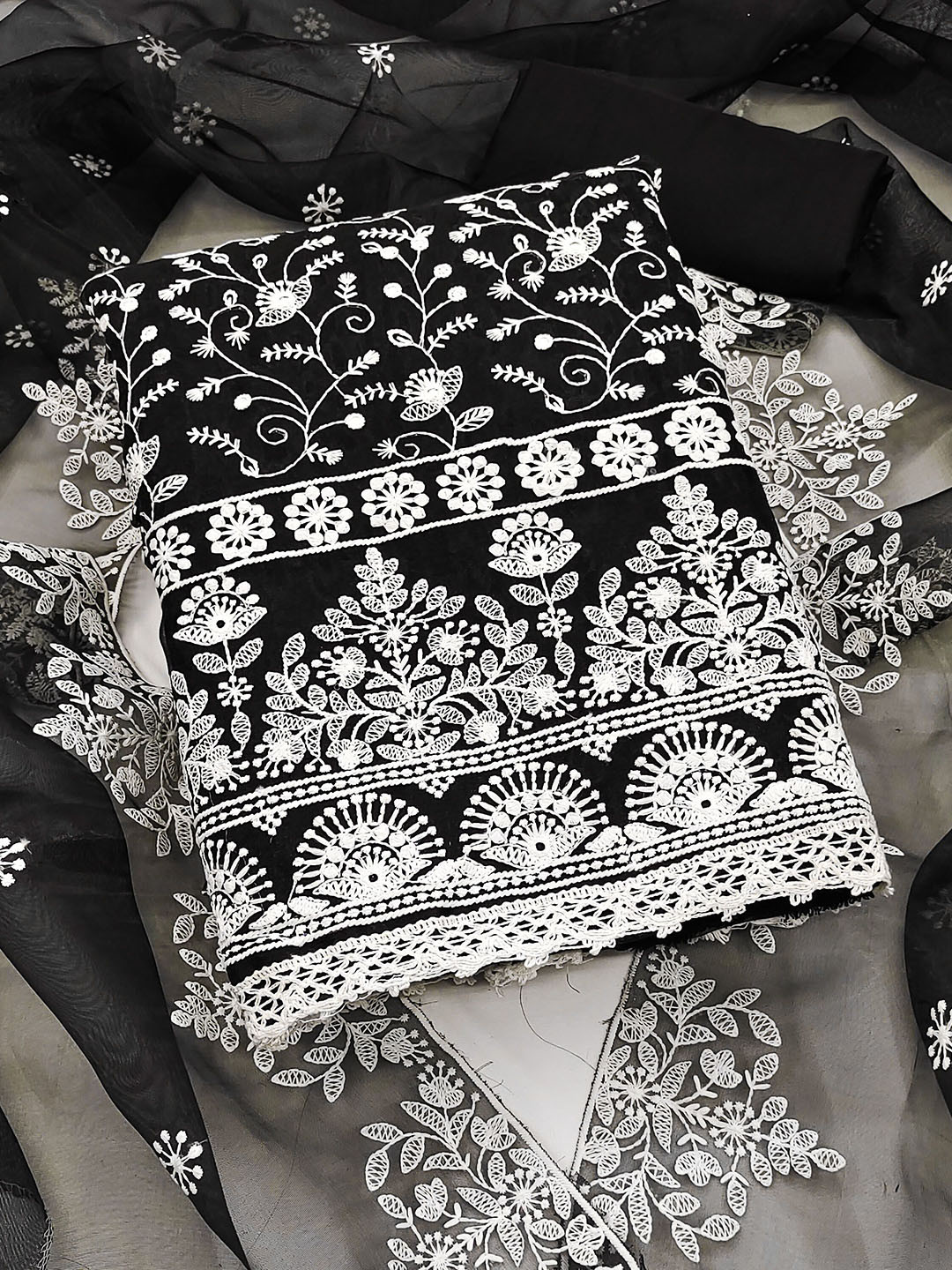 

SAINOOR Embroidered Organza Semi-Stitched Dress Material, Black